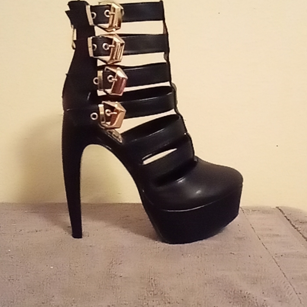 Cute black high heels